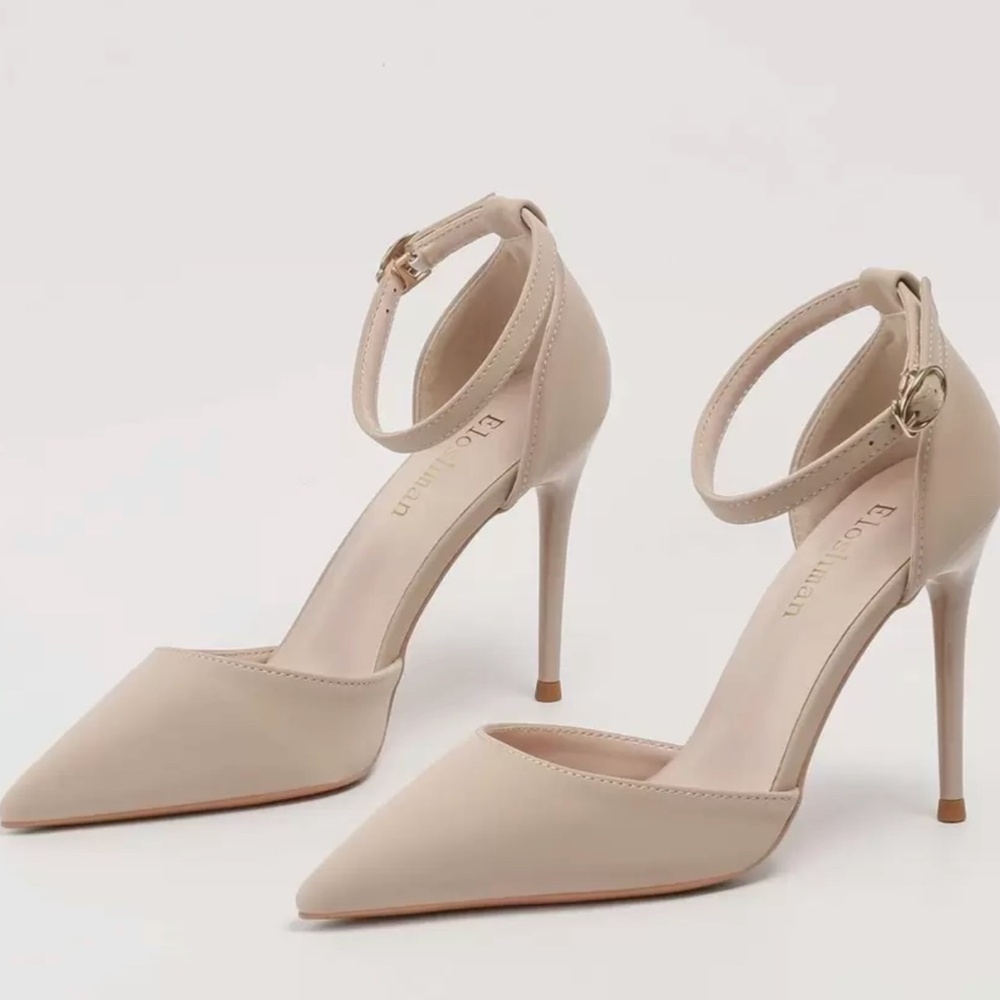 Beige Pointed Toe Ankle Strap Shoes. Size 36 (EU), 6. NWOT. Excellent Condition
